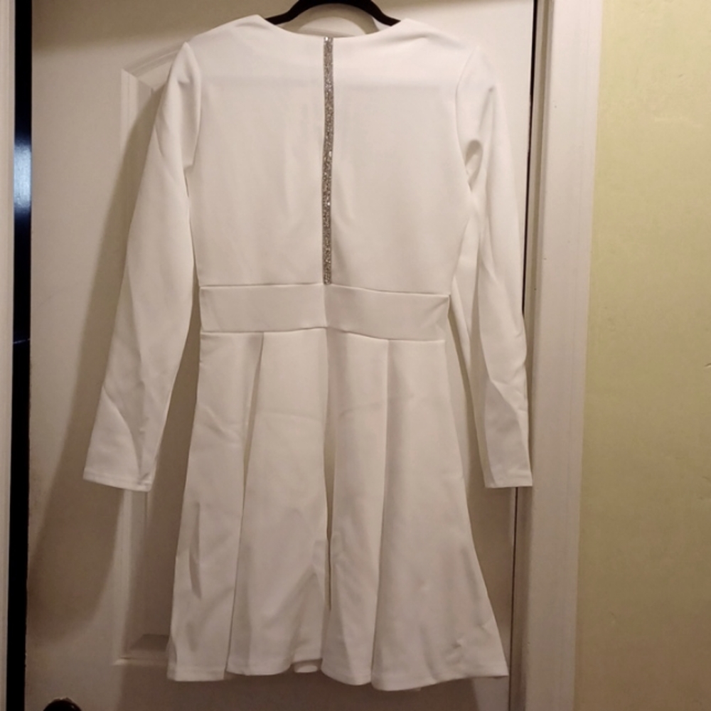 CBR ( Chic Boutique Rose) skater dress size L  color white *never worn*